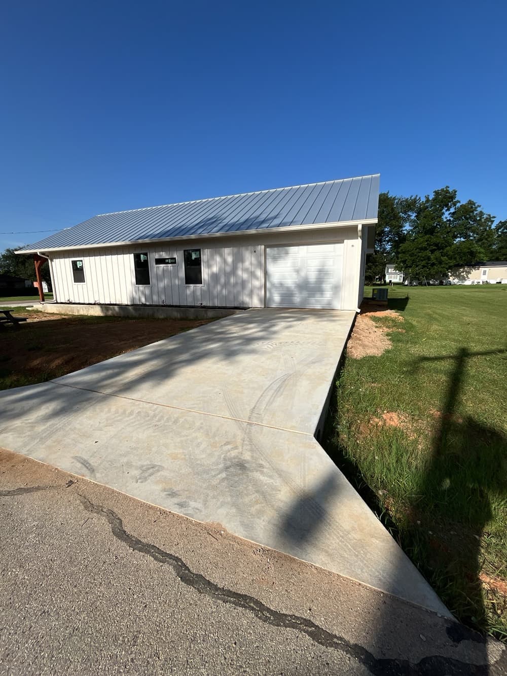 Siding repair and replacement project